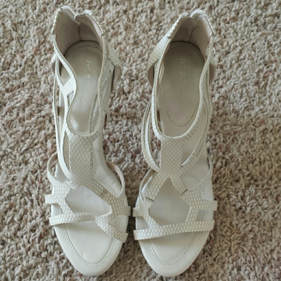 White and silver strappy heels - Picture 2 of 4